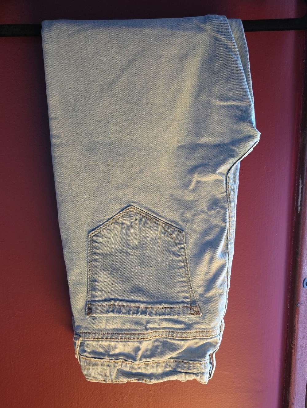 Light Blue Womens Crop Jeans - Classic Casual Style